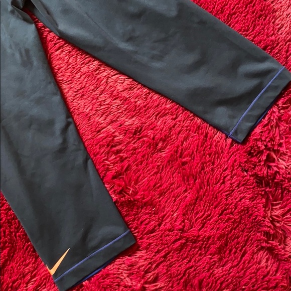 Nike Pro blue & black cropped compression leggings - Picture 7 of 12